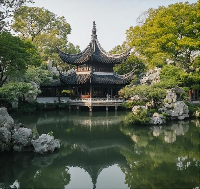 鄂城区涵柏餐饮有限公司